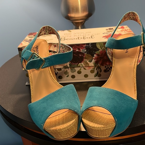 🏖️ Arizona Jean Co. Wedge Heel Sandal, Teal, Size 10 - Picture 2 of 5